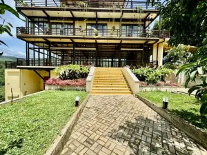 Aqua Dunhinda Villa & Nature Retreat Hotel