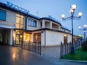 Sweet Hall (Свит Холл)