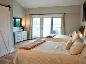 Tall Oaks Resort