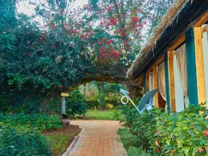 Njia Panda Tented Lodge and Campsite