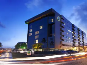 Ritz Suites Grand Hotel Boutique