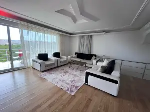 ฮูซูร์ กูนือบีร์ลิก เอฟ