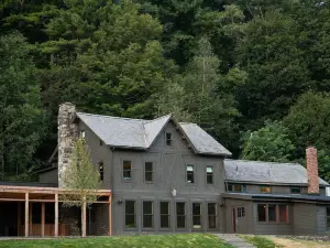 Little Cat Lodge