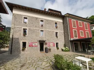 อัลแบร์โกวาลโดโล