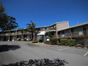 Molly Morgan Motor Inn