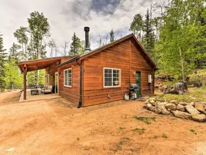 Bobcat Trail Cabin on 3 Acres in Como!