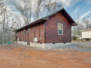 Troy Cabin，可直通河邊：釣魚，皮划艇等等