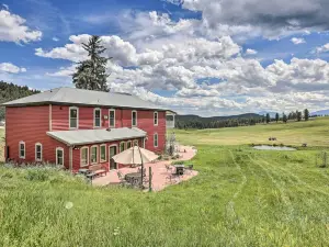 Mtn View and Group Ready Conifer Home on 100 Acres!