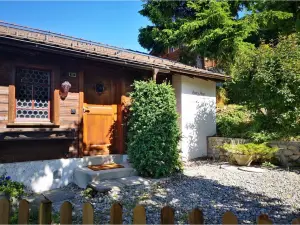 Chalet with Panoramic Views of the Mountains of the Oberland and Lake Thun