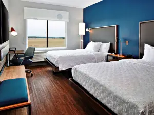 Tru by Hilton Terrell