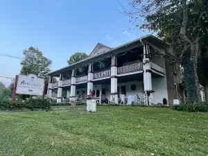 盔甲酒店及水療中心