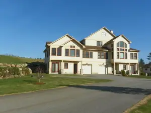 Vacation Condo at Owl`s Nest Golf Resort Next Door to Outdoor Pool! - Gs9o