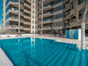 Modern Apartment with City Views in AlNahda