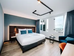 Amsterdam Beach Hotel