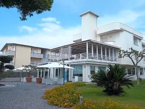 Primavera Club - Hotel Residence