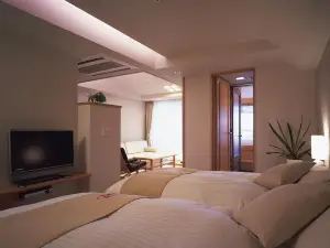 호텔 플라자 아넥스 요코테