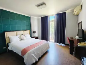 Lohas Airport Hotel