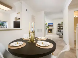 Lovely 2-bedroom Shadow Ridge townhouse