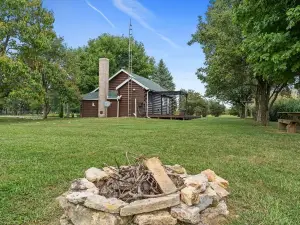 Cozy Cabin Madison Indiana