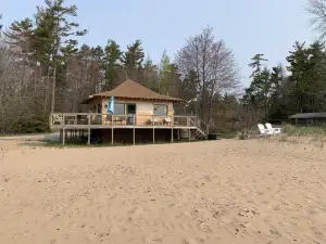 Beachhouse On Beautiful Sand Beach Near Escanaba