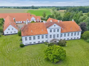 Hindemae Estate – An Exclusive Experience in Scenic Surroundings
