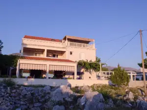 Apartment & Rooms Villa Katarina