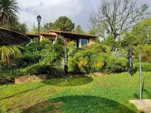 Apartamentos El Roble