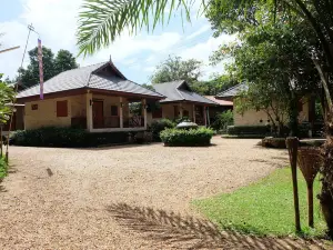 Baan Ta Auan Resort