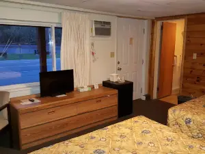 Clark's Beach Motel