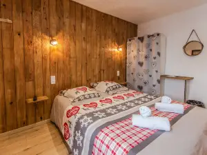 維約夏洛老旅館和Spa