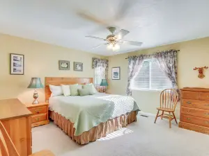 5 Mi to Downtown Logan Scenic Retreat with Patio