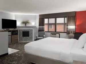 Ramada by Wyndham Cedar Rapids South