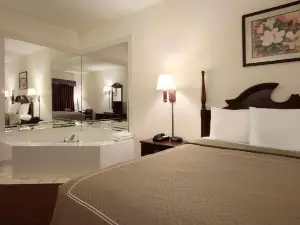 Super 8 by Wyndham Aurora/Naperville Area