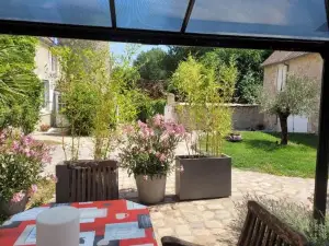 Gîte de la Tour de Loire - 65 m2 au Pied d'Une Tour de gué du 17ème siècle