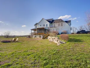 Rustic Missouri Vacation Rental w/ Hill Views!