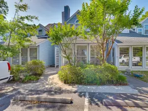 Coastal Vacation Rental - 2 Mi to Huntington Beach