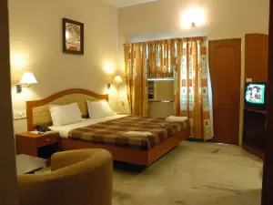 Hotel Saradharam