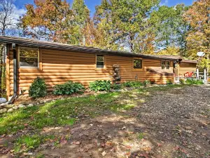 Cozy Retreat w/ Fire Pit < 1 Mi to Mille Lacs Lake