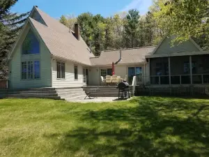 Desirable Westport Island Waterfront - Private Dock & Fire Pit