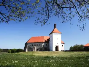 Apartman Batuda,moderno opremljen apartman u centru Đurđevca, u cijeni WELLNESS, sauna, bazen u obližnjem hotelu, mini zoo, 5G internet, R1 račun