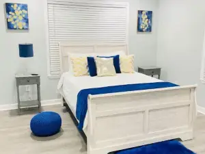 “New Listing” The Latest Luxurious Blue Cheetah!<br>4Bed 3Bath