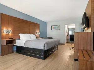Quality Inn & Suites Near Lake Eufaula
