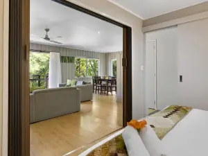 Broad Leaf Villas