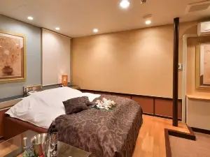 Restay Dee (Adult Only)