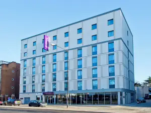 Premier Inn Slough Central South
