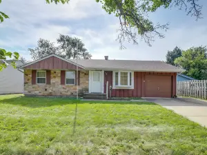Glendale Heights Home with Office and Backyard!