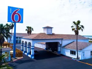 Motel 6 Portland, TX