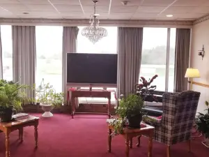 Rain Tree Inn