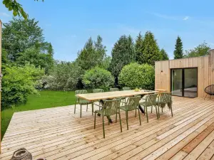 "Matti" - 1km from the Sea