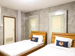 RoomQuest Amphawa Vaylasamran